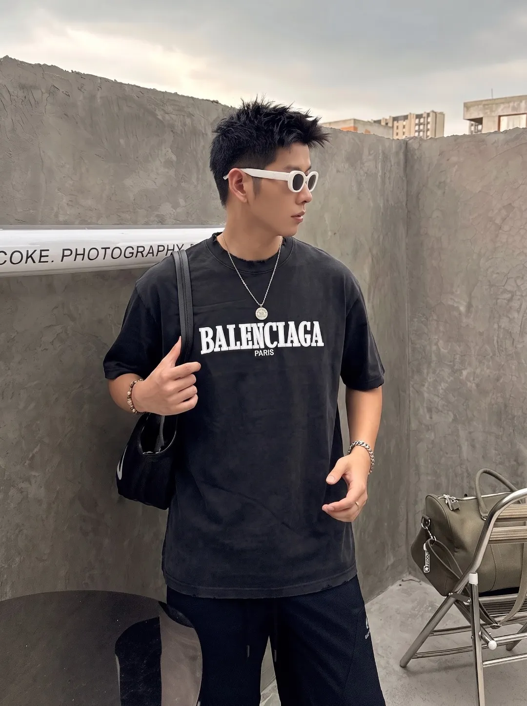 P100✨🔥 [BALENCIAGA] 2026FW short-sleeved T-shirt Premium 26s double yarn 300g fabric embroidery fraying process Color: Black White Red Size: S M L XL 2XL